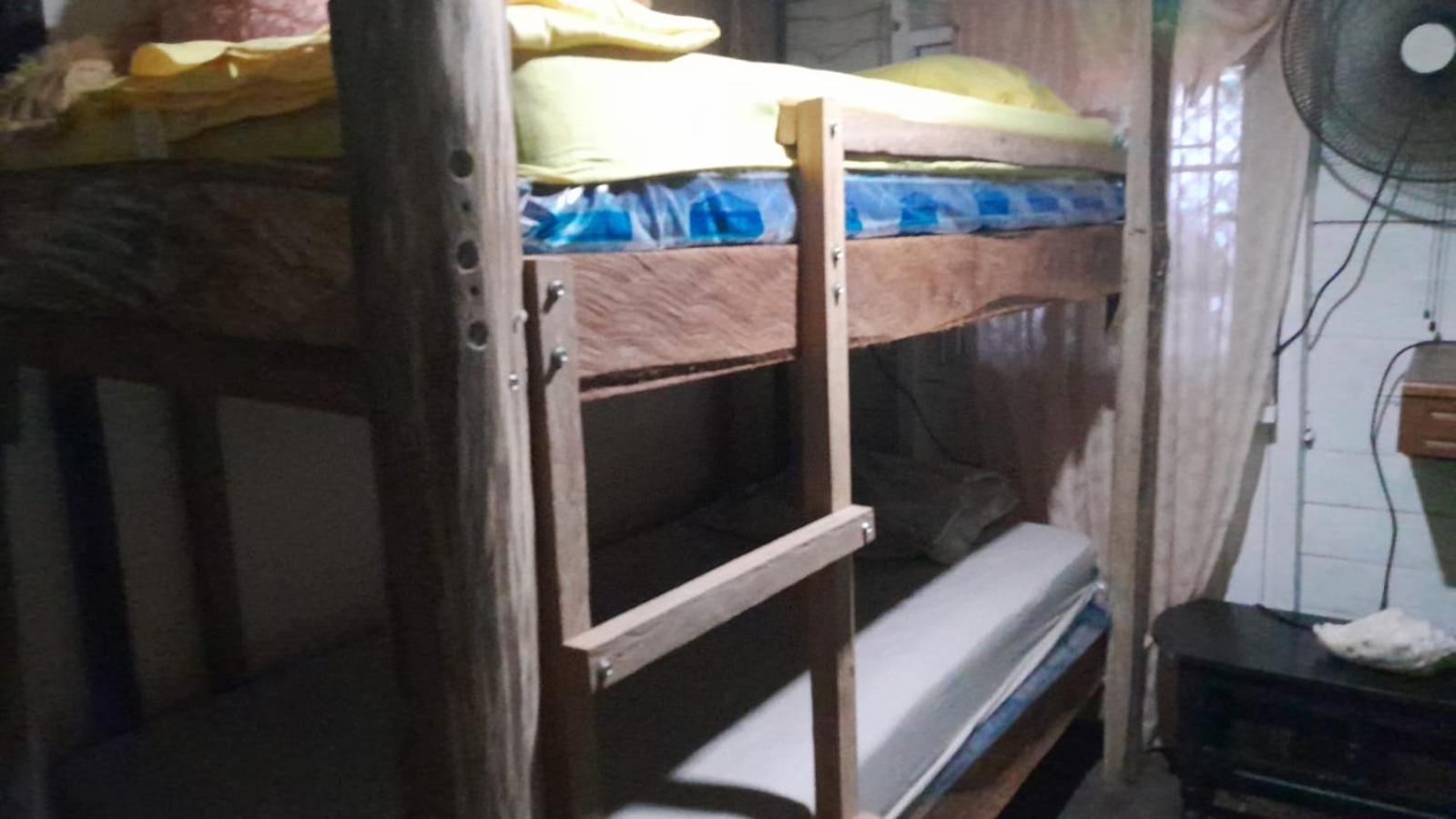 Hostal Cafe Axel Bocas del Toro Eksteriør bilde