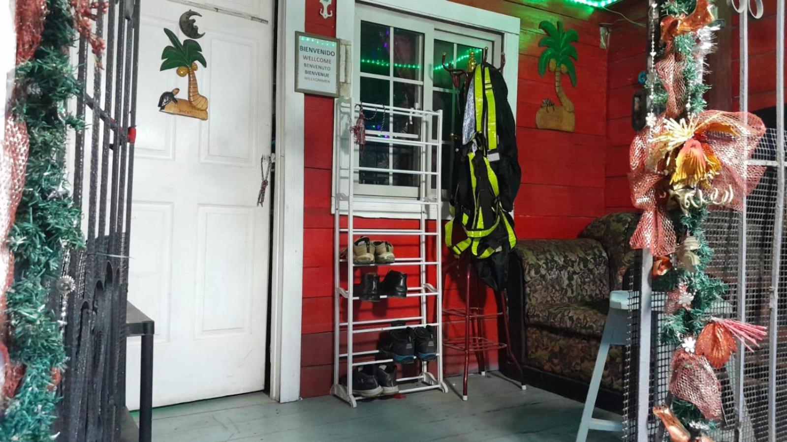 Hostal Cafe Axel Bocas del Toro Eksteriør bilde