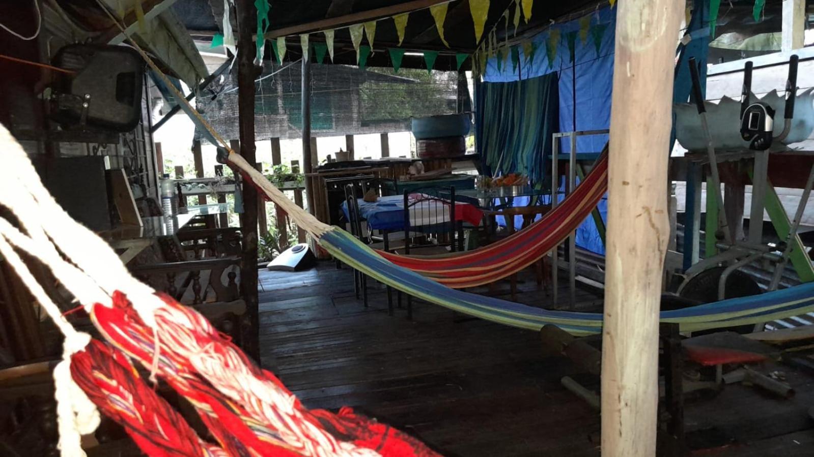 Hostal Cafe Axel Bocas del Toro Eksteriør bilde
