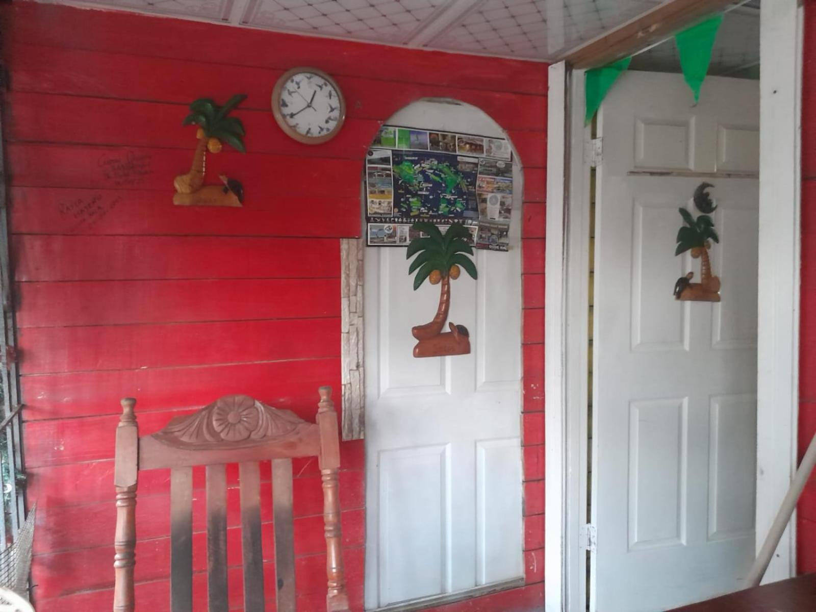 Hostal Cafe Axel Bocas del Toro Eksteriør bilde